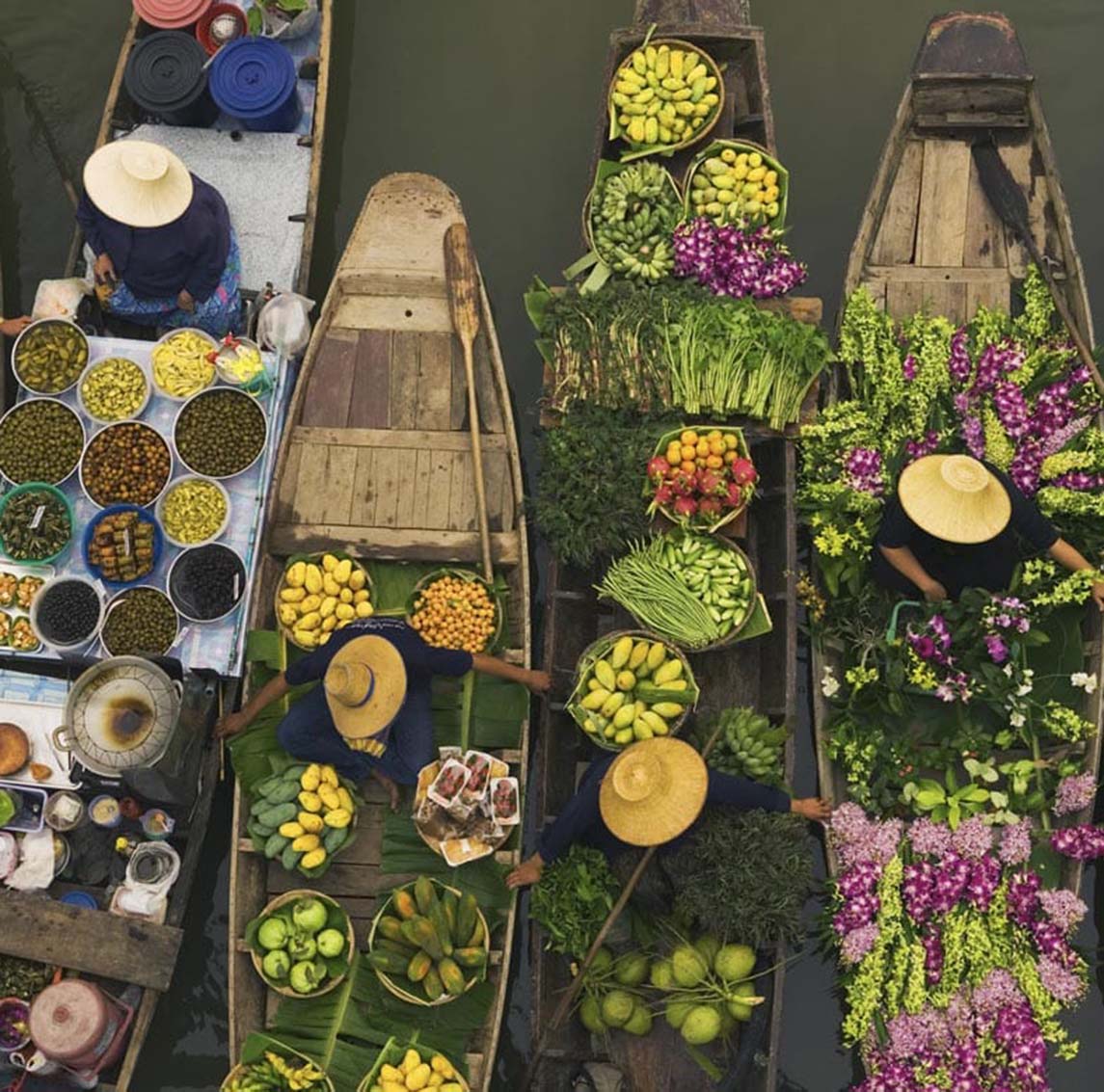 Bangkok’s Floating Markets: A Culinary Odyssey